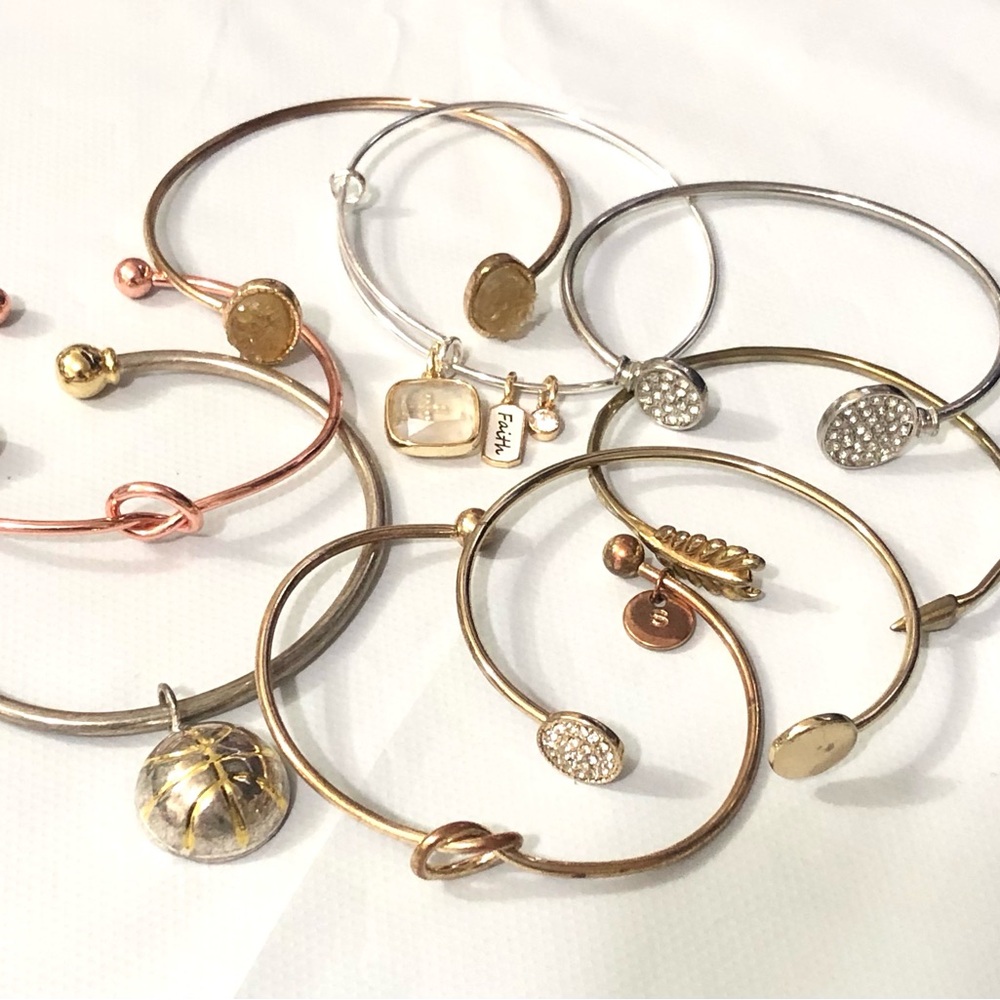 Elegant Mixed Metal Bangle Set